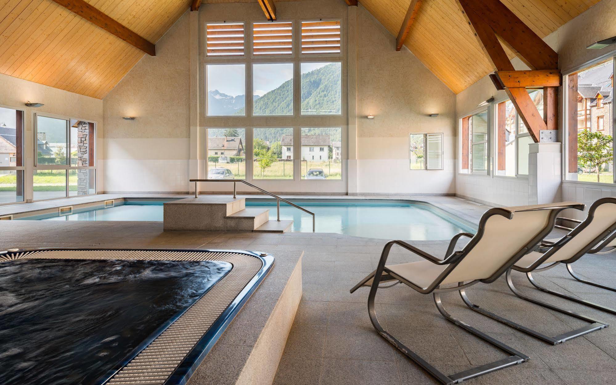 Lagrange Vacances Le Belvedere Saint-Mamet Экстерьер фото